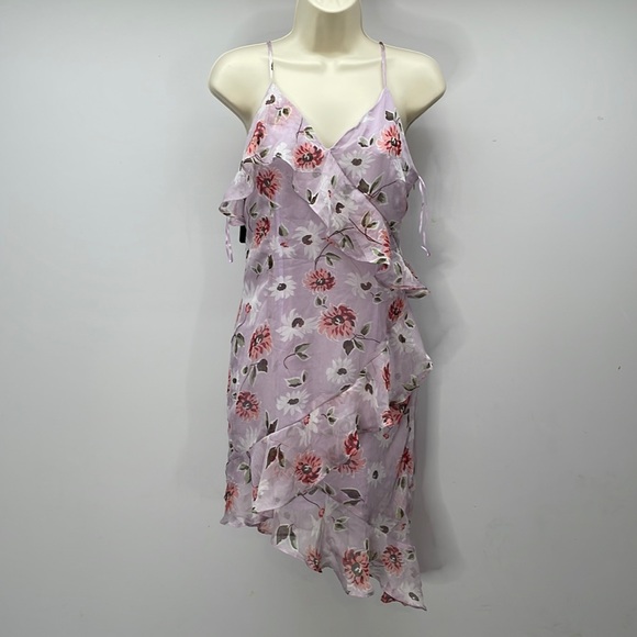 PrettyLittleThing Dress Lilac Floral Print Ruffle Asymmentric - Picture 1 of 6